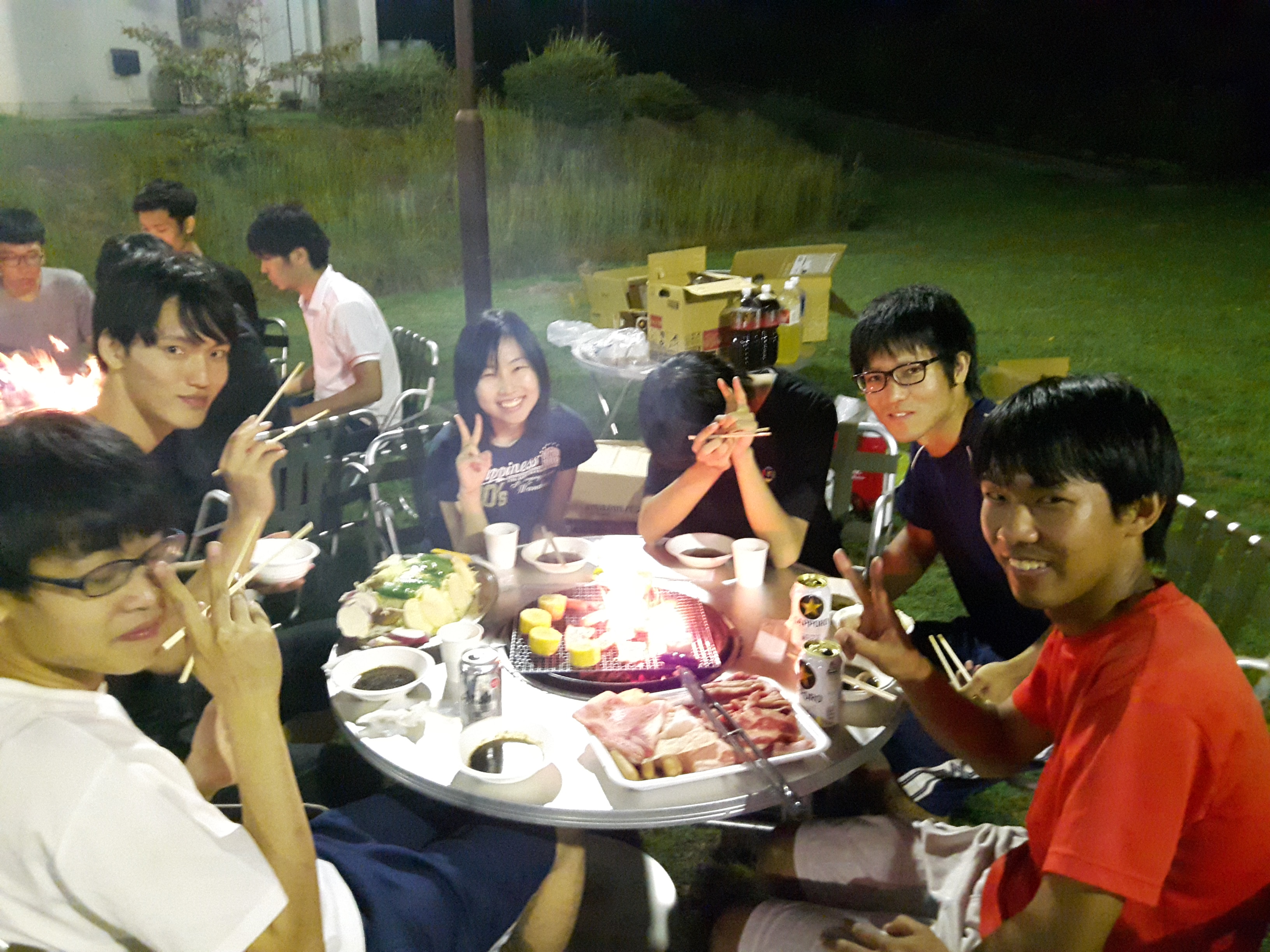 夕食はBBQ